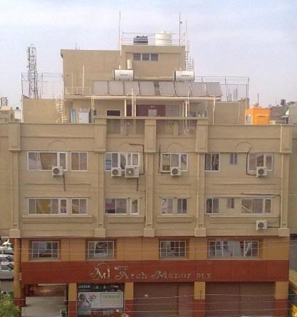 Hotel Arch Manor Deluxe Bhopal Esterno foto